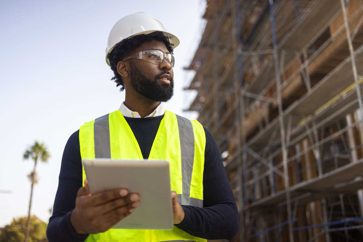 Median age of construction labor force holds at 42