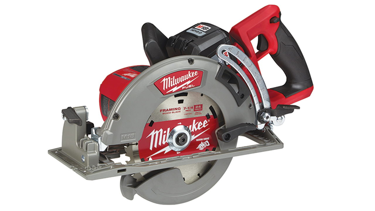 Milwaukee Rear Handle Circular Saw