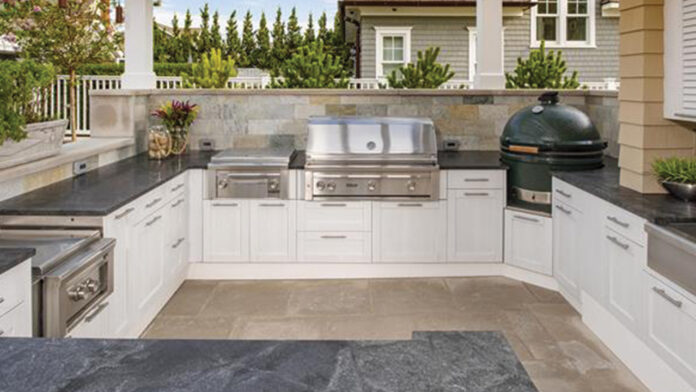 TREXoutdoor-kitchen