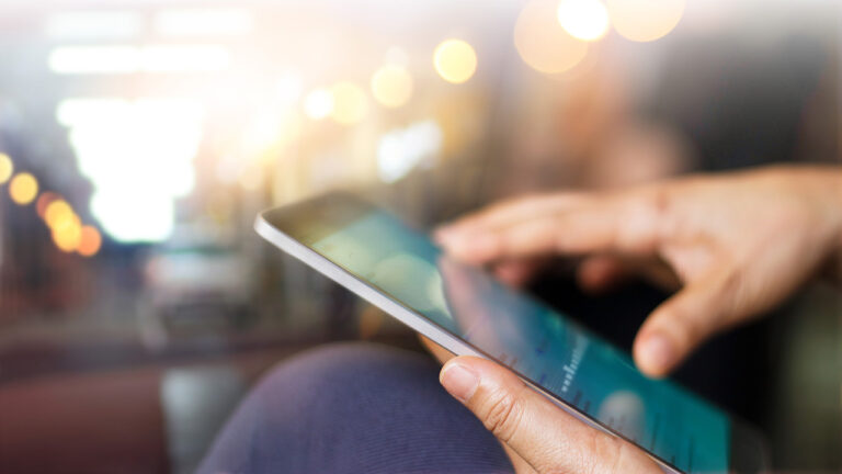 White Paper: 5 Benefits of Mobile Technology for LBM Businesses White Paper: 5 Benefits of Mobile Technology for LBM Businesses