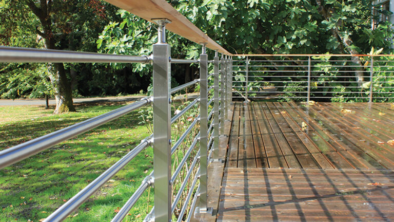 AGS Stainless Cascadia Railing AGS Stainless Cascadia Railing