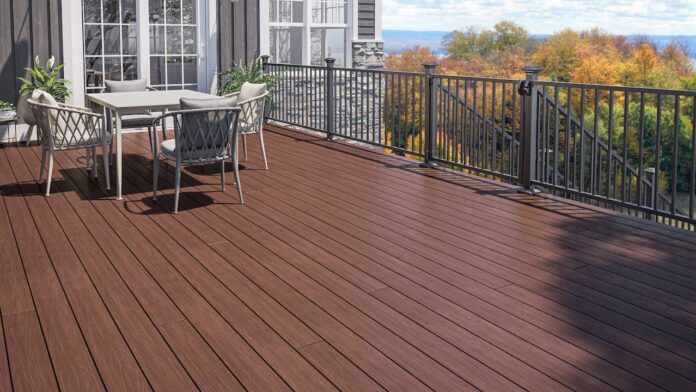 Deckorators_Trailhead Decking in Canyon_ALX Contemporary Railing With Gate Deckorators trailhead distributed through Russin